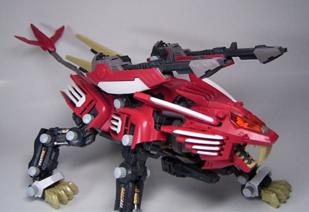 HMM ブレードライガーAB レオン仕様 完成品 コトブキヤ ゾイド プラモデル