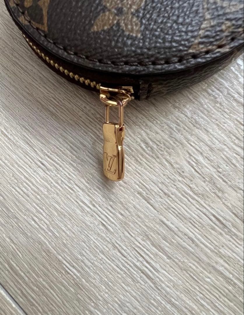 【美品】ルイヴィトン ショルダーストラップ ケース モノグラム カーキ