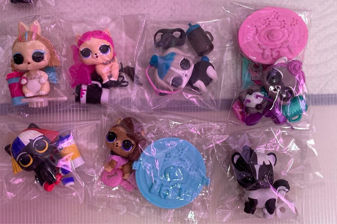 L.O.L サプライズ! 人形　や　ペット　まとめ売り