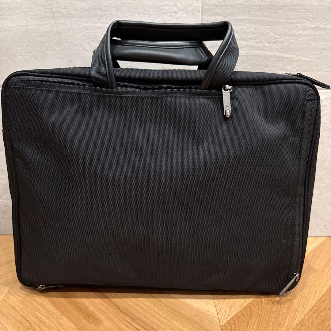 新品未使用　ace. ブラック ビジネスバッグ