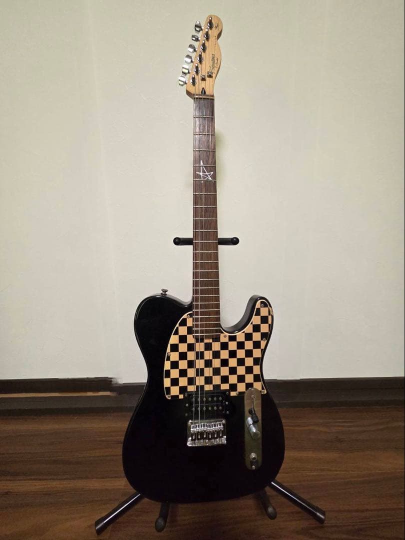 Squier スクワイヤー　エレキギター　アヴリルラヴィーン
