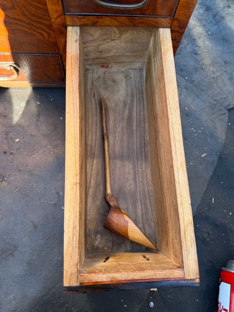 昭和初期 関東長火鉢 欅玉杢 木製 古民具 引き出し付 灰床 五徳 灰匙 猫板付