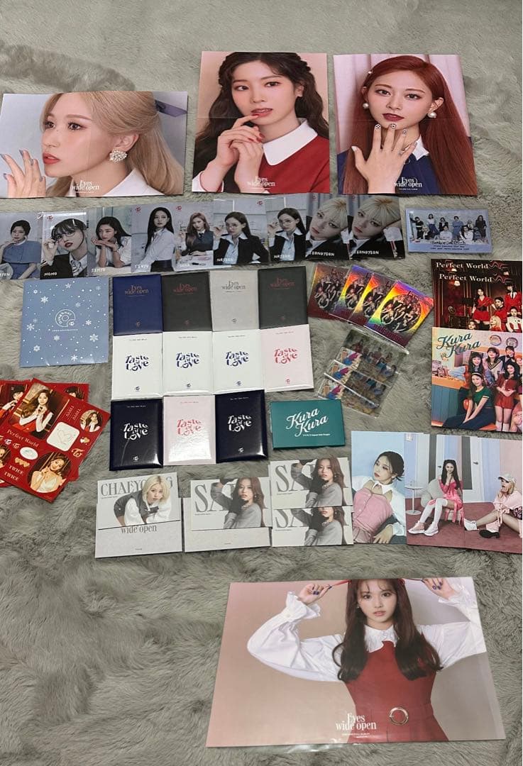 TWICE まとめ売り　(10万円相当)