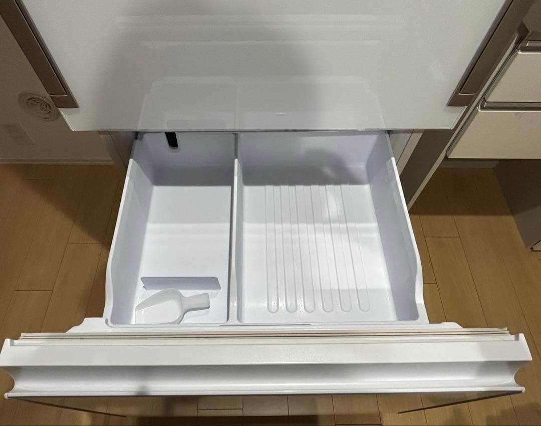 SHARP プラズマクラスター冷蔵庫　どっちもドア　SJ-GE35F