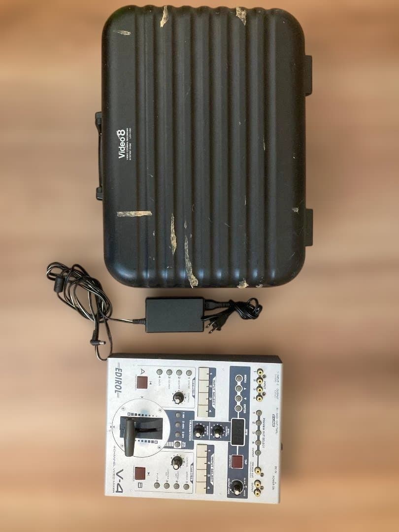 EDIROL V-4 4チャンネルビデオミキサー