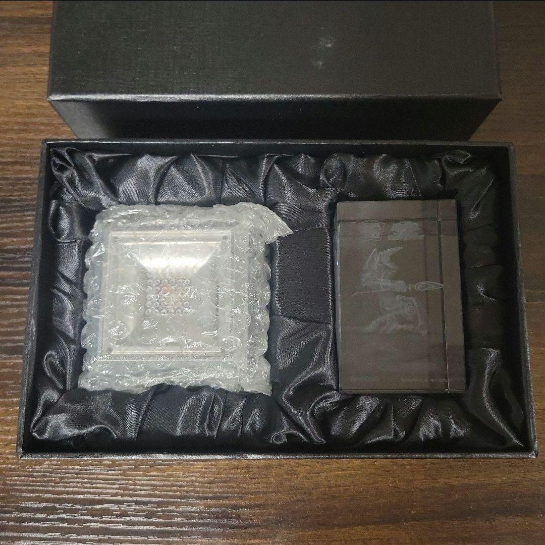 【シリアルナンバー0000】遊戯王 クリスタルアート　ブラックマジシャン