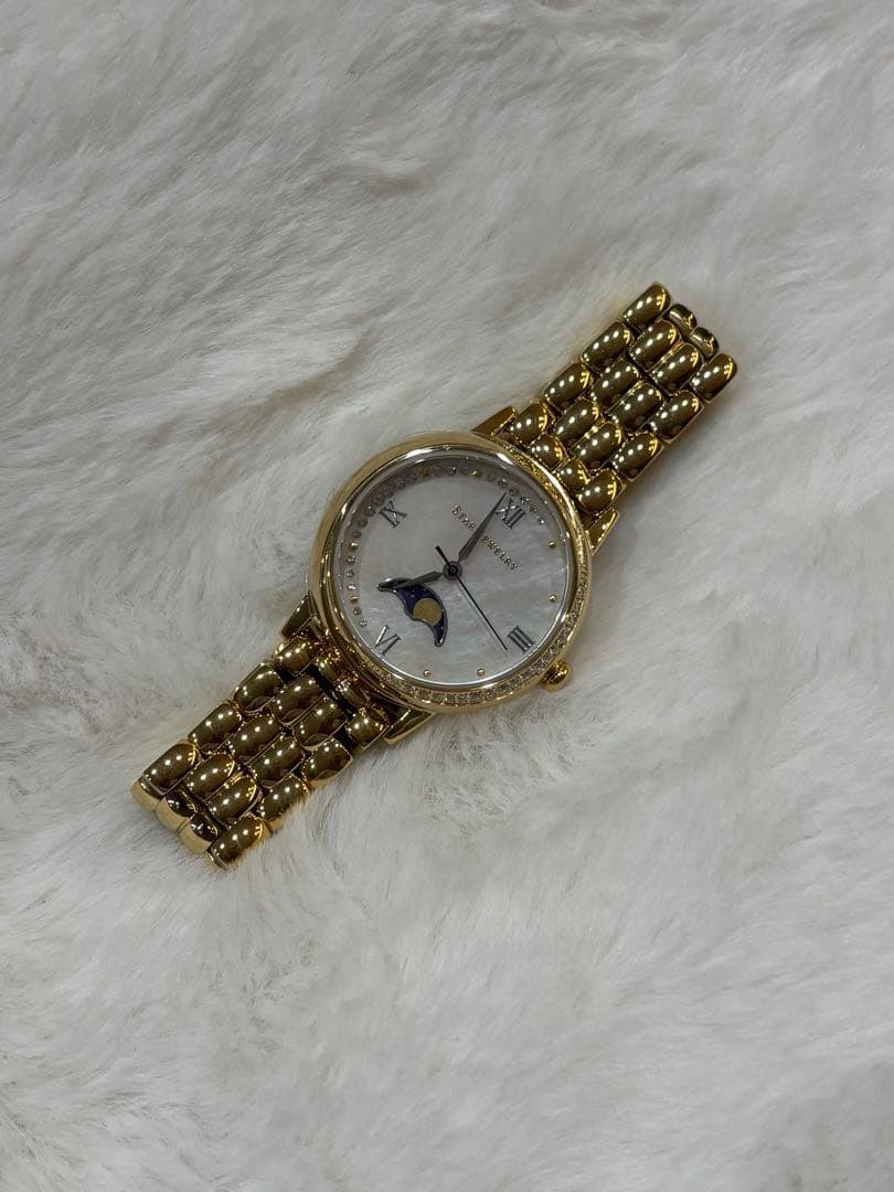 スタージュエリー 時計　MOON SHOT ゴールド