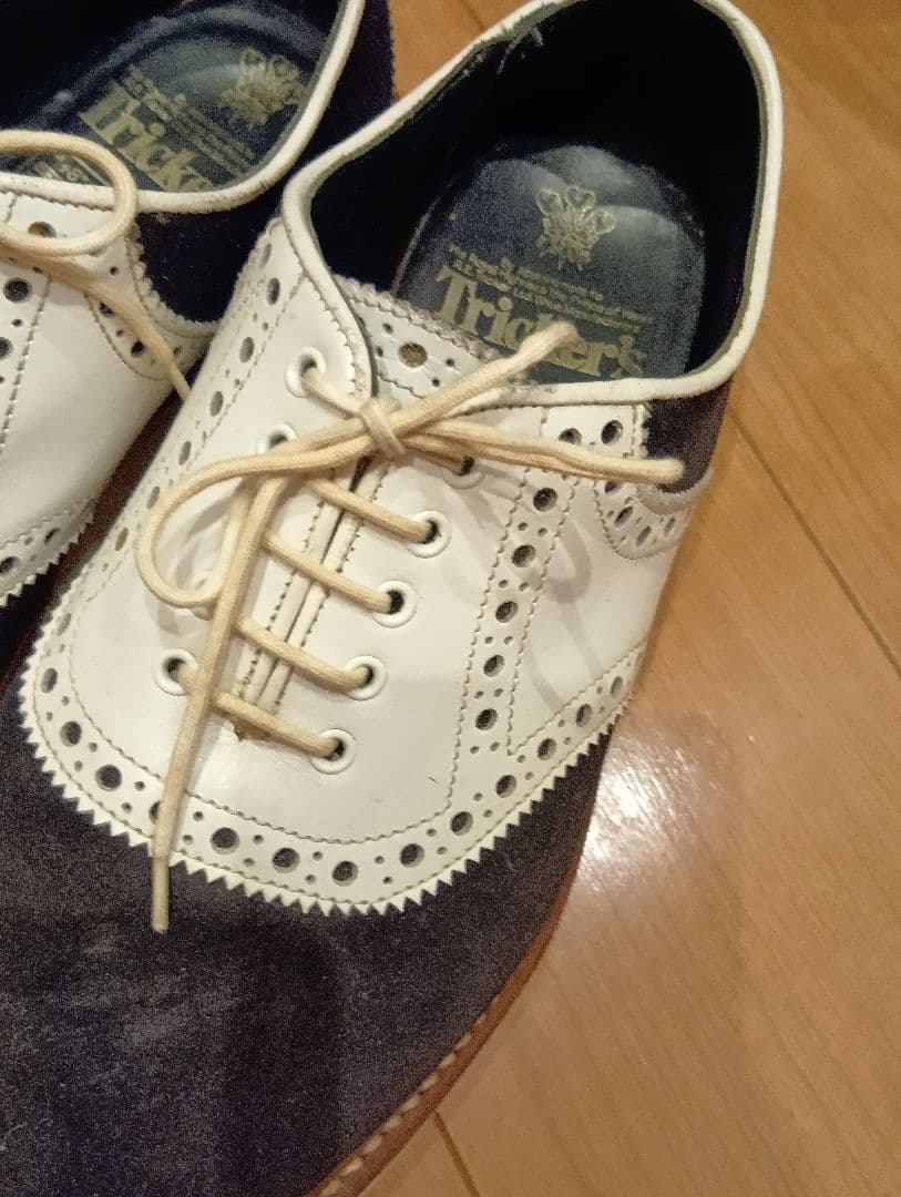 夜間期間限定値下げ　Tricker's サドルシューズ　UK8 トリッカーズ