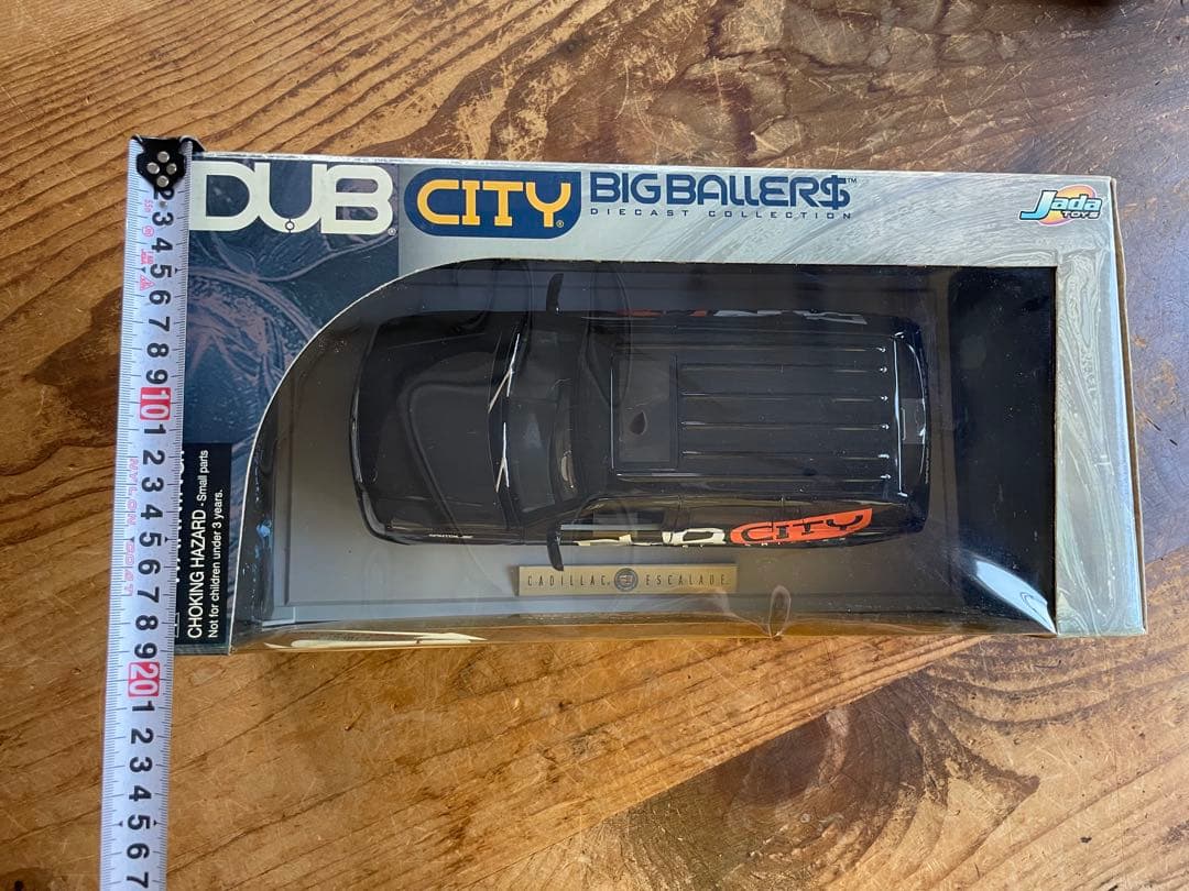 JadaToys未開封DUBCITY Cadillac Escalade1/18