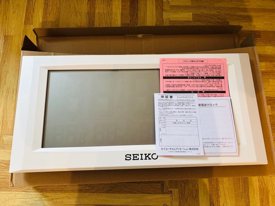 SEIKO デジタル時計 ホワイト　GP502W