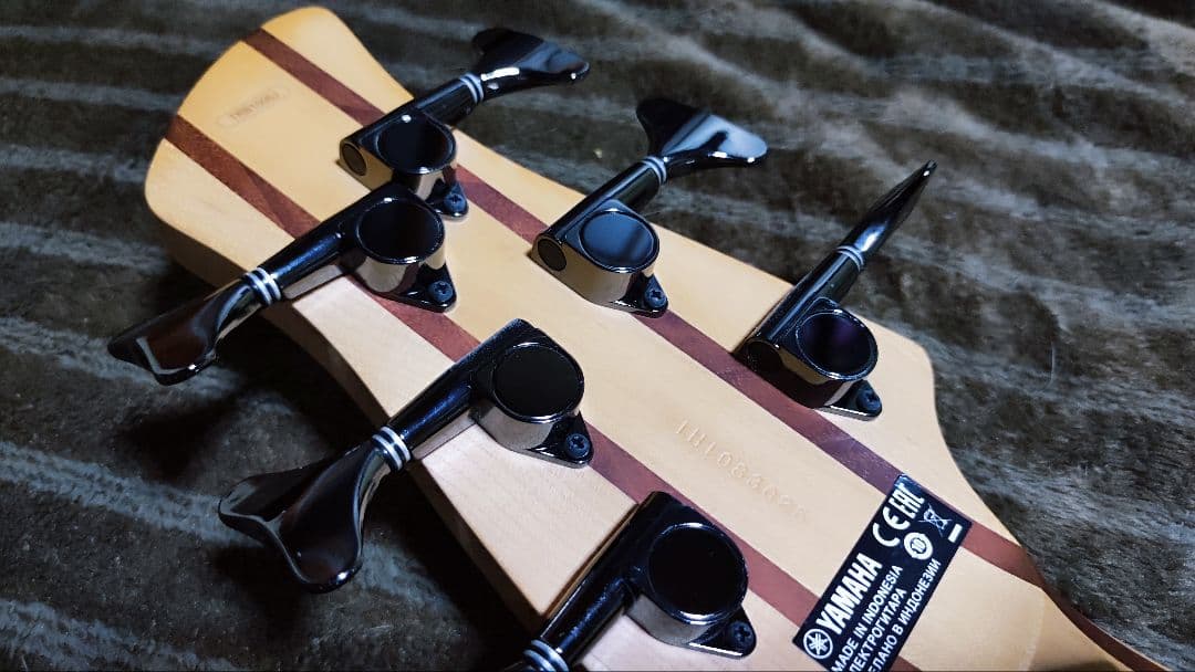 ベース YAMAHA TRB1006J NT