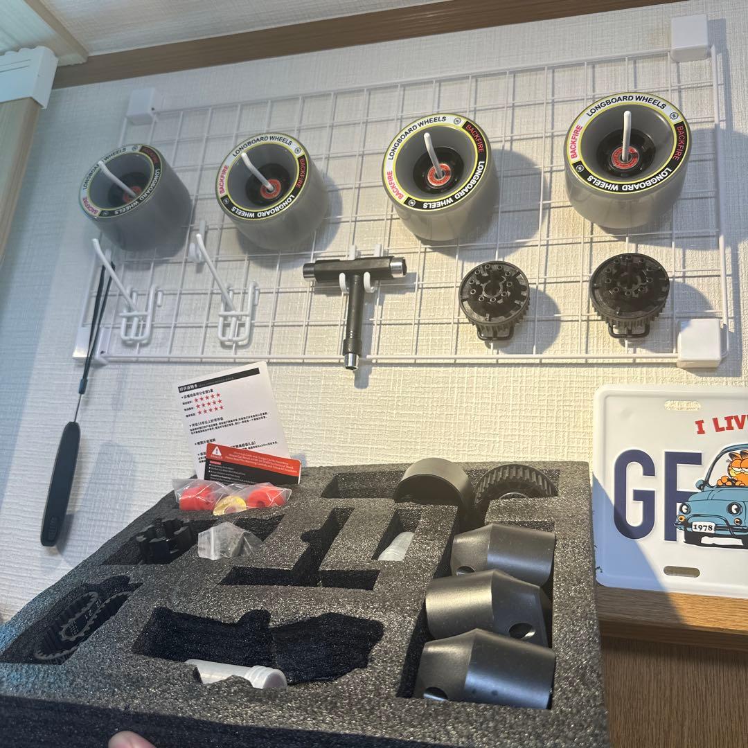 電動スケボー BACKFIRE Zealot S 付属品多数