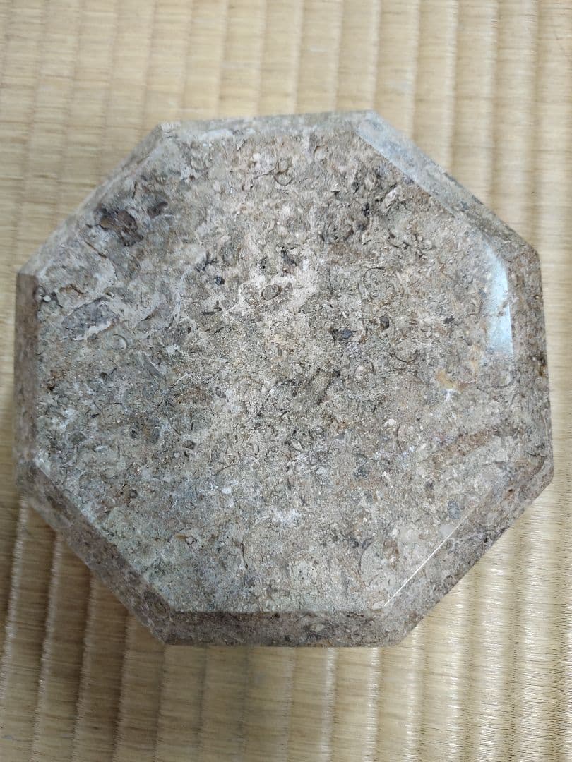 天然石灰皿　PASSED BIGBA 大理石か？化石様がたまにあり？貴重な珍品