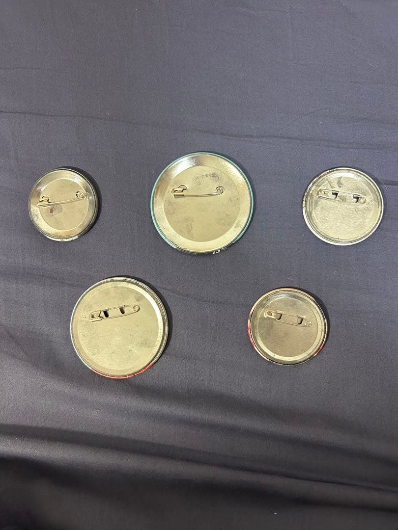 ミナ　缶バッジ