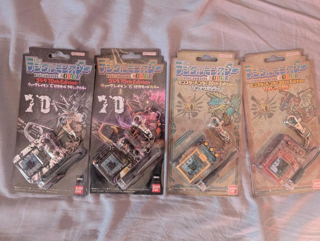 デジモンカラー　モンハンコラボ+ゴジラコラボ