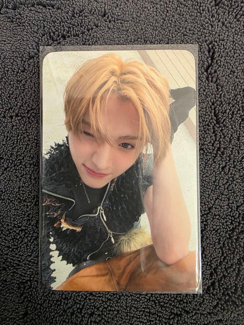 サンウォン デビューショーケース トレカ