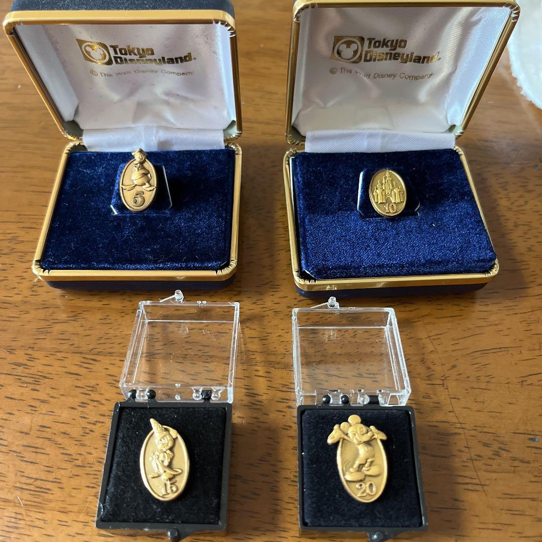 オリエンタルランド　サービスアワードピン(5.10.15.20)