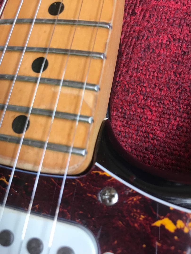 エレキギター  FOUNDER　ストラトタイプ