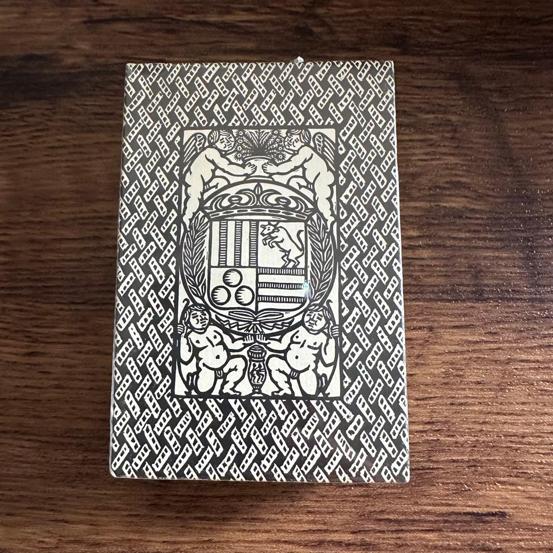 【新品未開封レア】2000限定生産トランプ 勇敢な絵札のカードゲーム