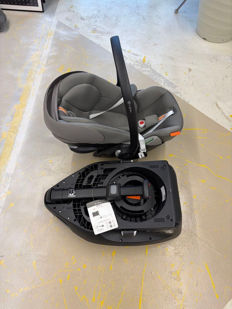 お値下げ不可CYBEXサイベックス　ベースG＆クラウドG i-sizeセット