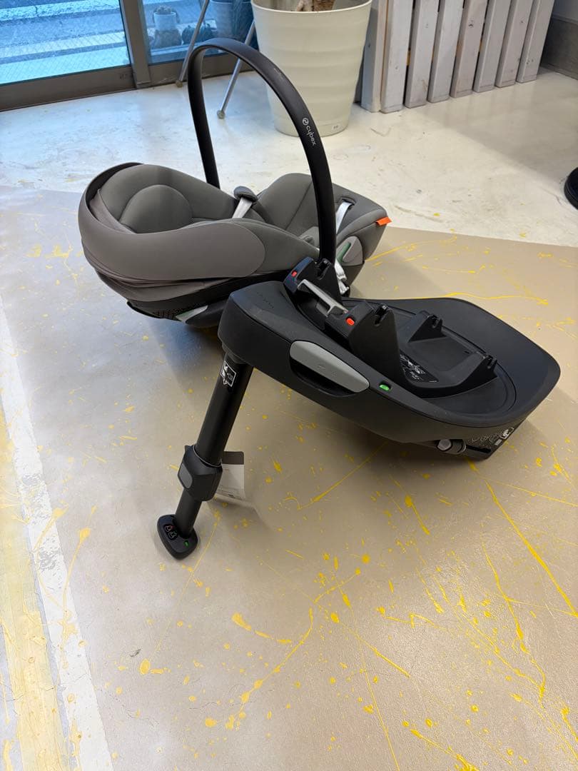 お値下げ不可CYBEXサイベックス　ベースG＆クラウドG i-sizeセット