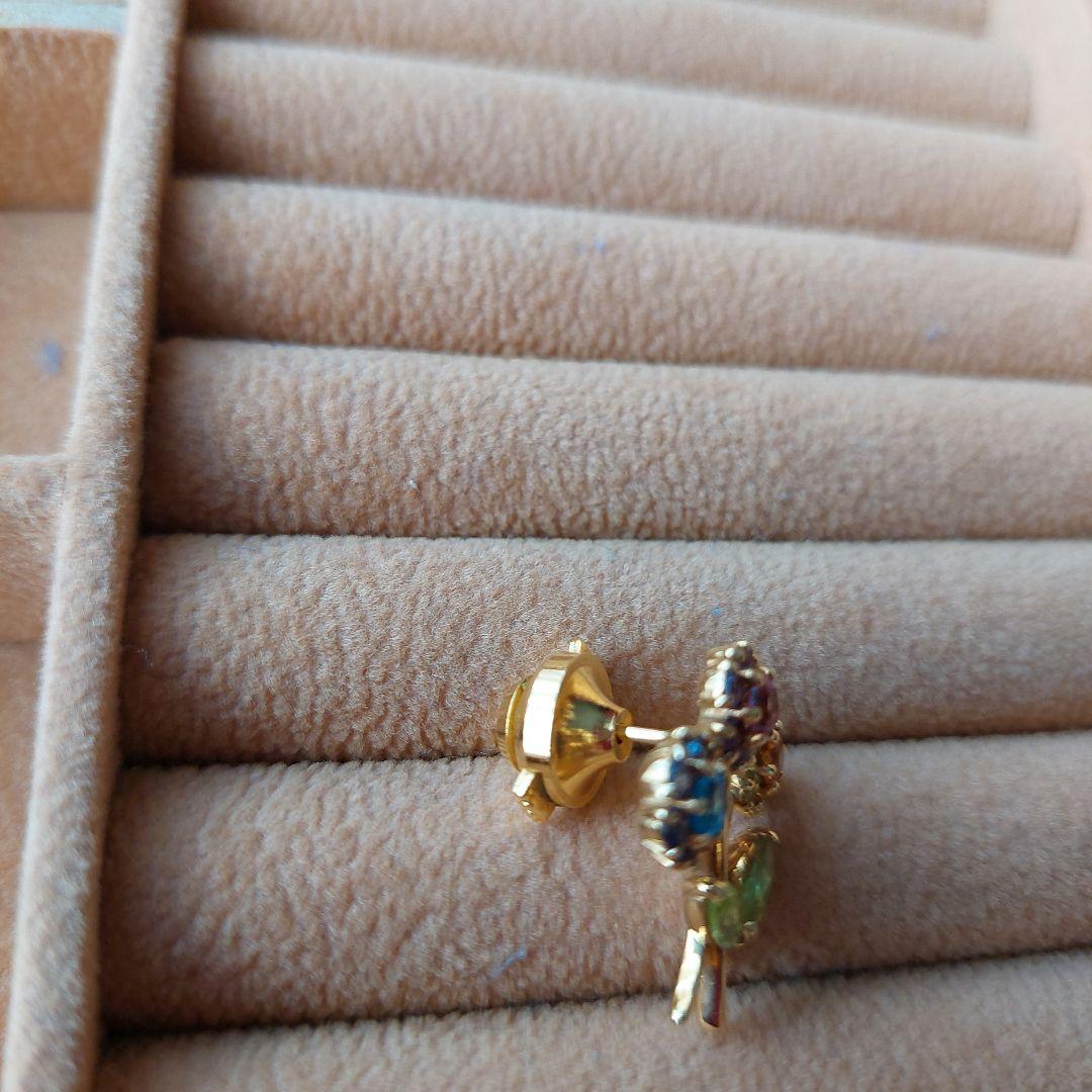 最終お値下げ美品18金製マルチカラーピンブローチ3.5g