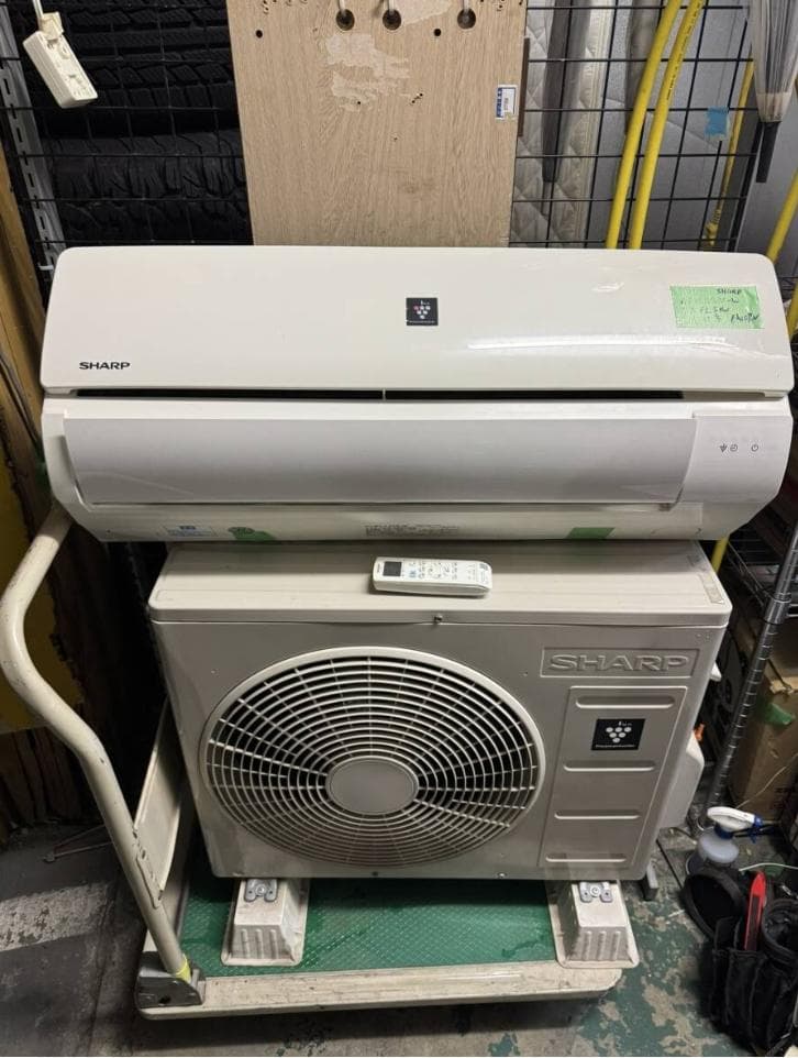 (4235)SHARP エアコン シャープ　AY-L22N-W 6畳 2021年