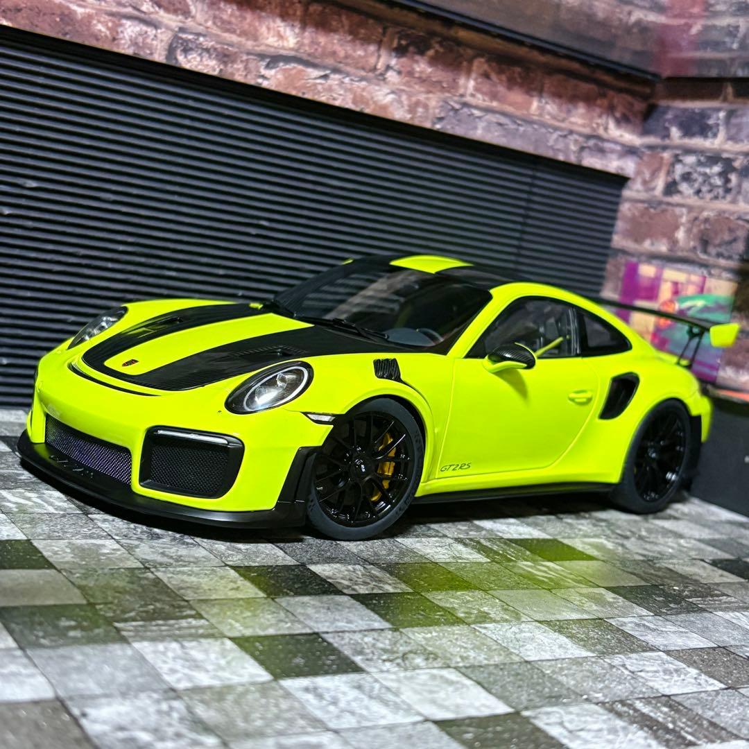 1/18 AUTOart ポルシェ 911 GT2 RS ヴァイザッハPKG