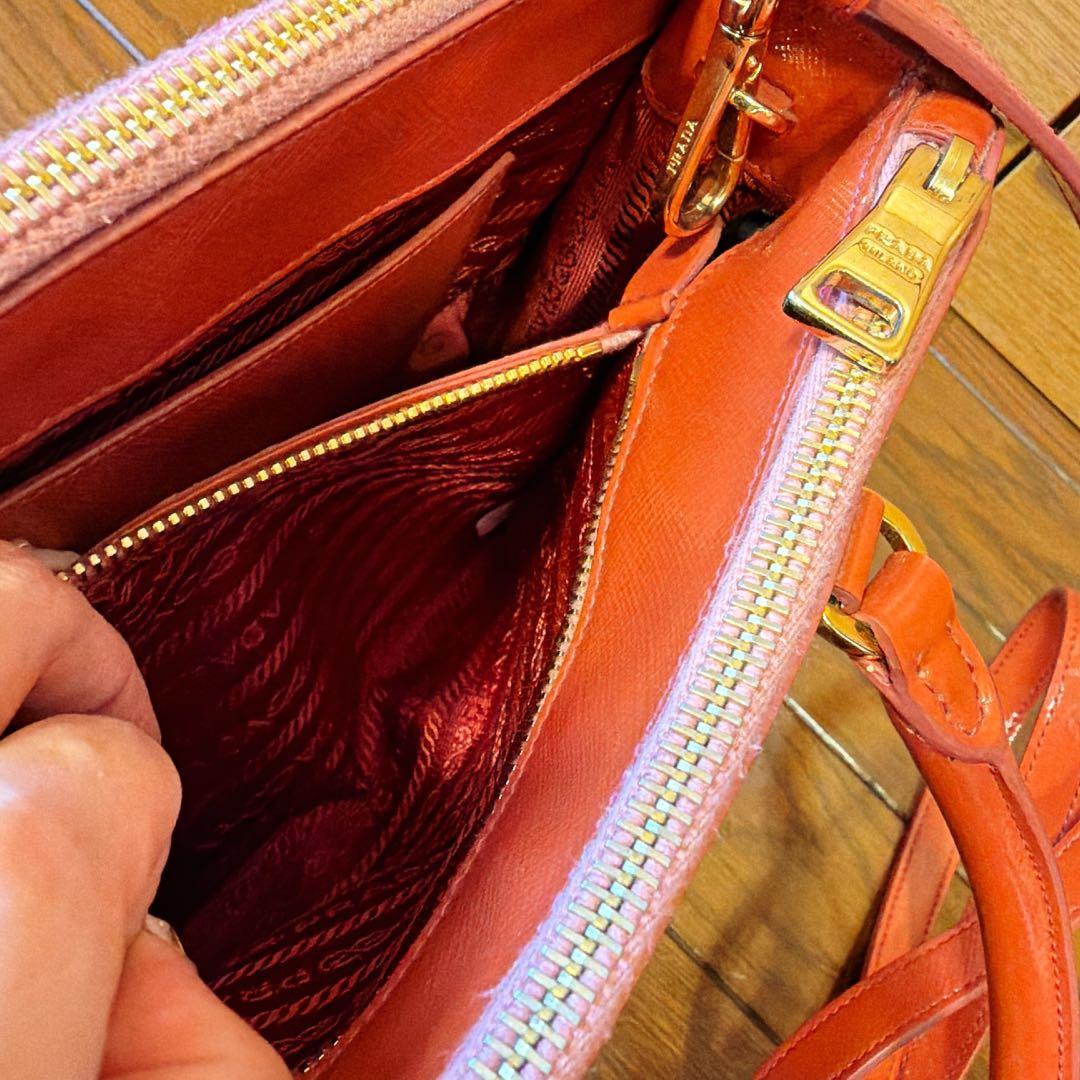 プラダ　サフィアーノ　ガレリア　パテントレザー　オレンジ　2way ショルダー