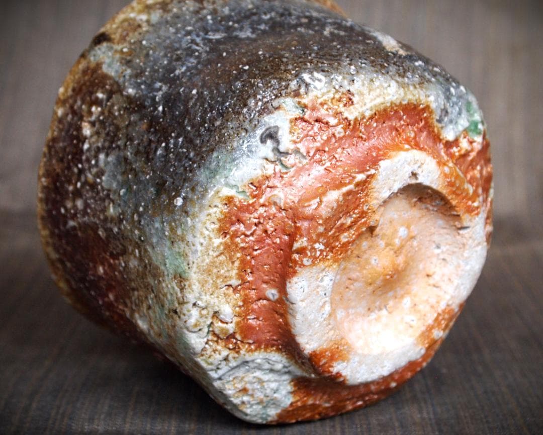 人気作家★藤岡周平★伊賀《刳り貫き》茶碗★共箱・布