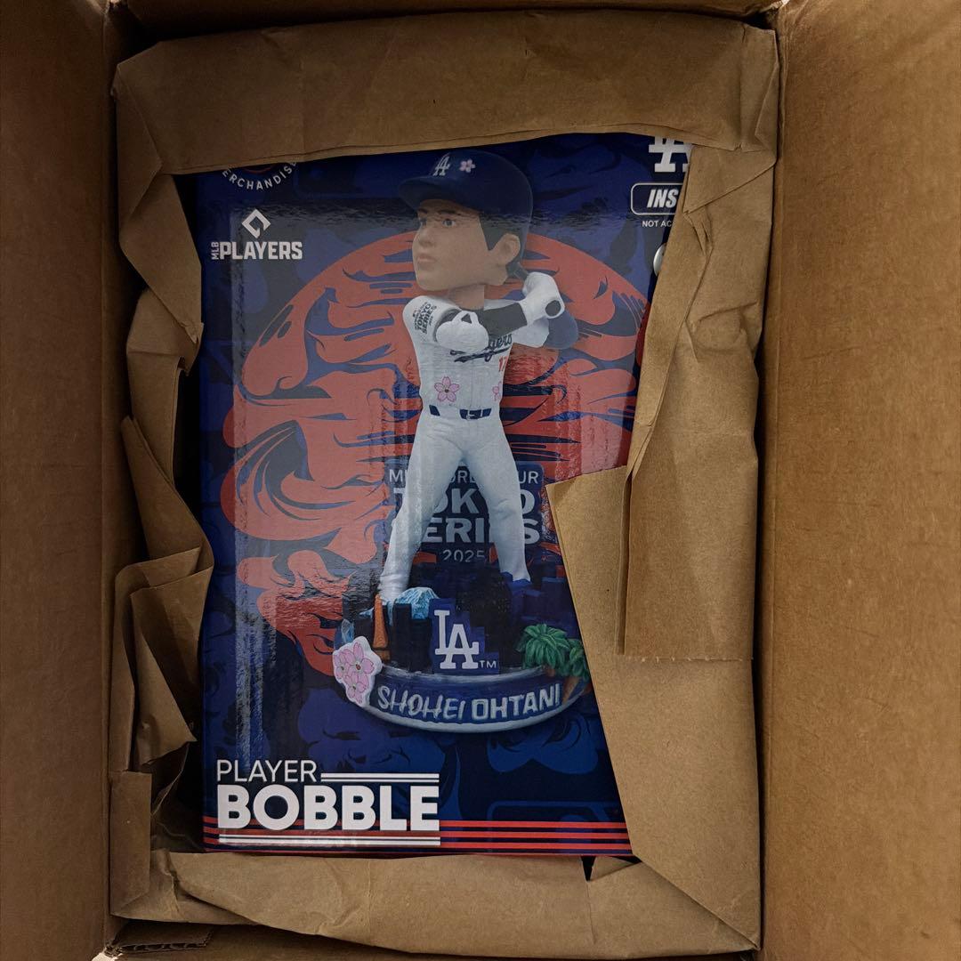大谷翔平　ドジャース　村上隆　ボブルヘッド　MLB