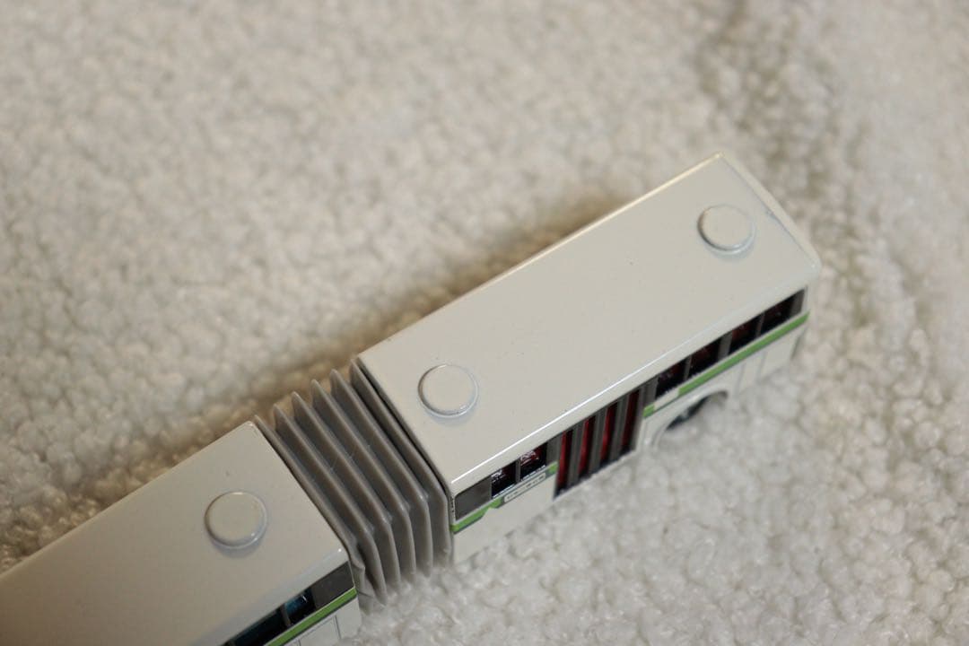 ロングトミカ　VOLVO 富士重工　連節バス　L4 EXPO85 トミカ