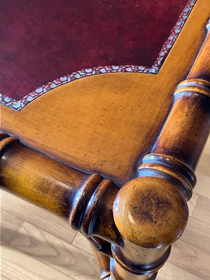 高級家具　バロッサバレンティ　テーブル　インテリア　小物