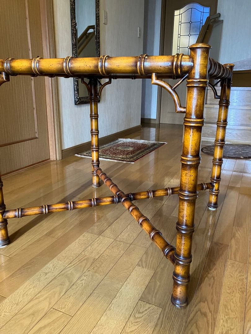 高級家具　バロッサバレンティ　テーブル　インテリア　小物