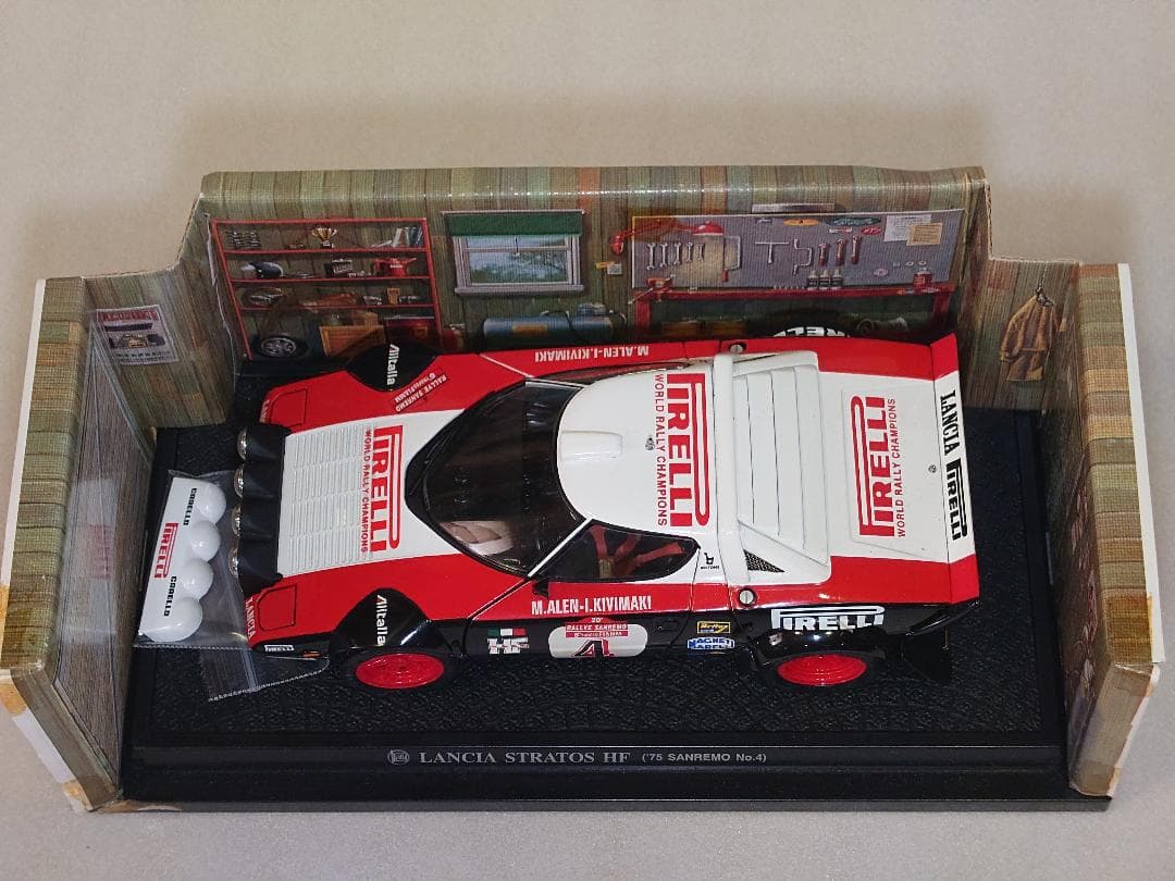 クリスマス値下げ! 1/18 京商 ランチア ストラトス ピレリ75Yサンレモ