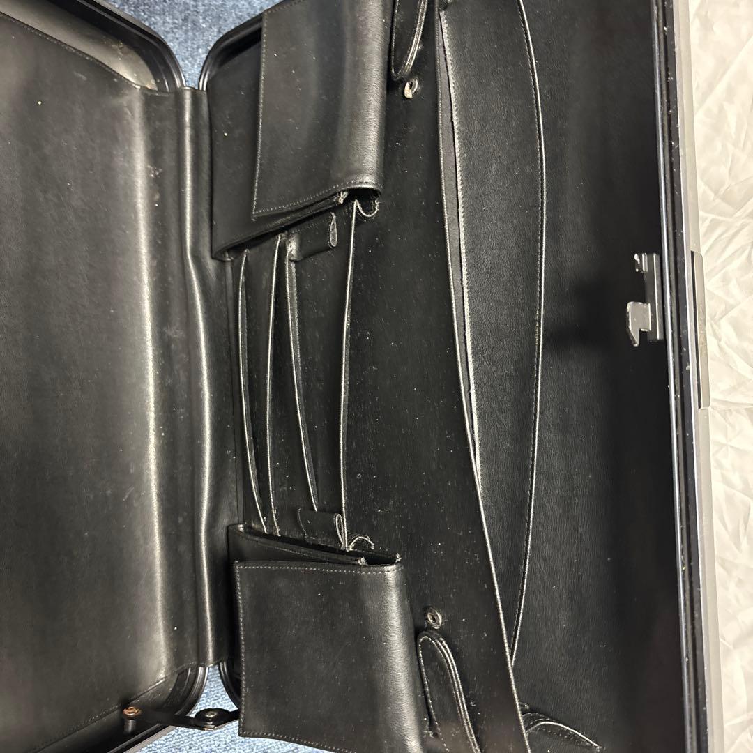 2こ　ゼロハリバートン　ZERO HALL BURTTON アタッシュケース