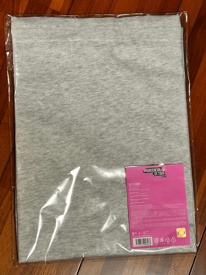 RUNSEOKJIN THE MOVIE S/S T-SHIRT 、ボールペン