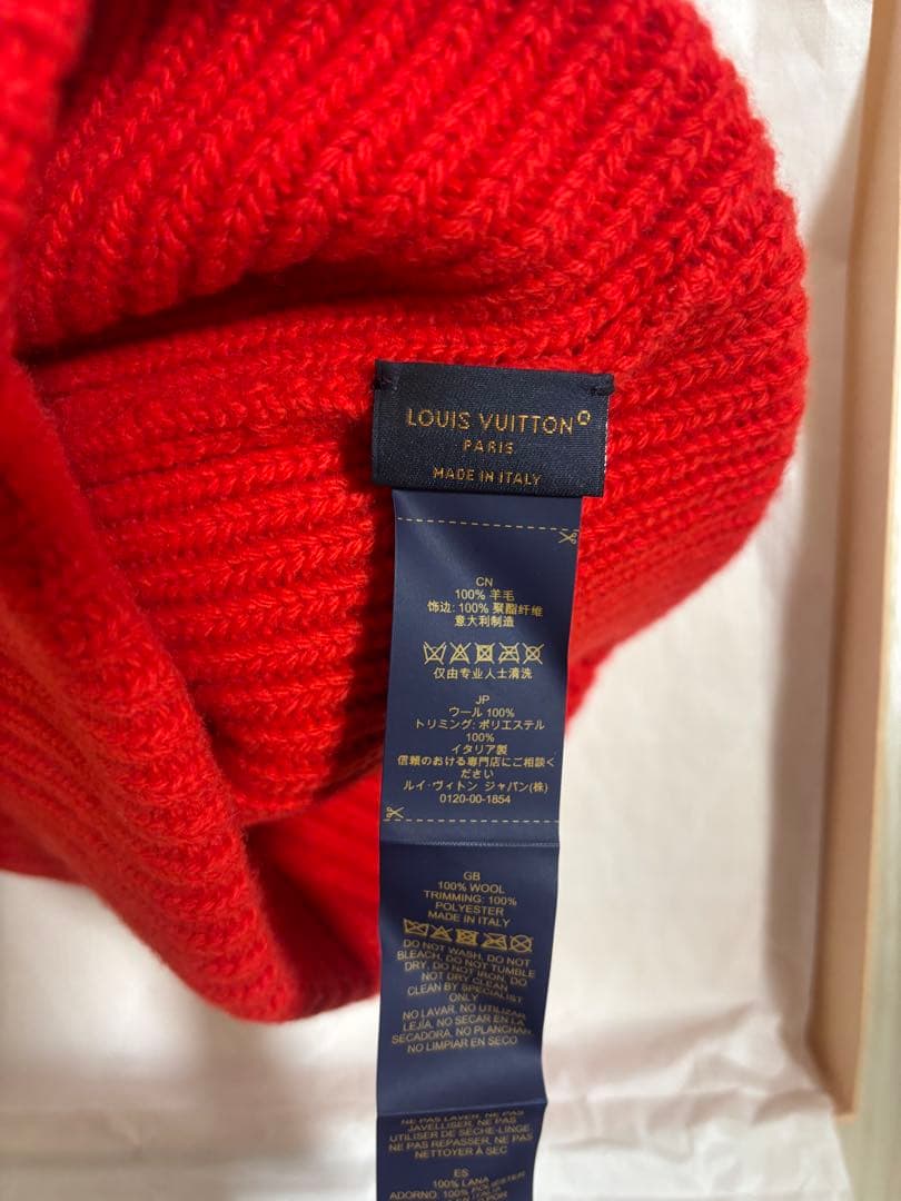 Louis Vuitton 赤 ニット帽　ユニセックス