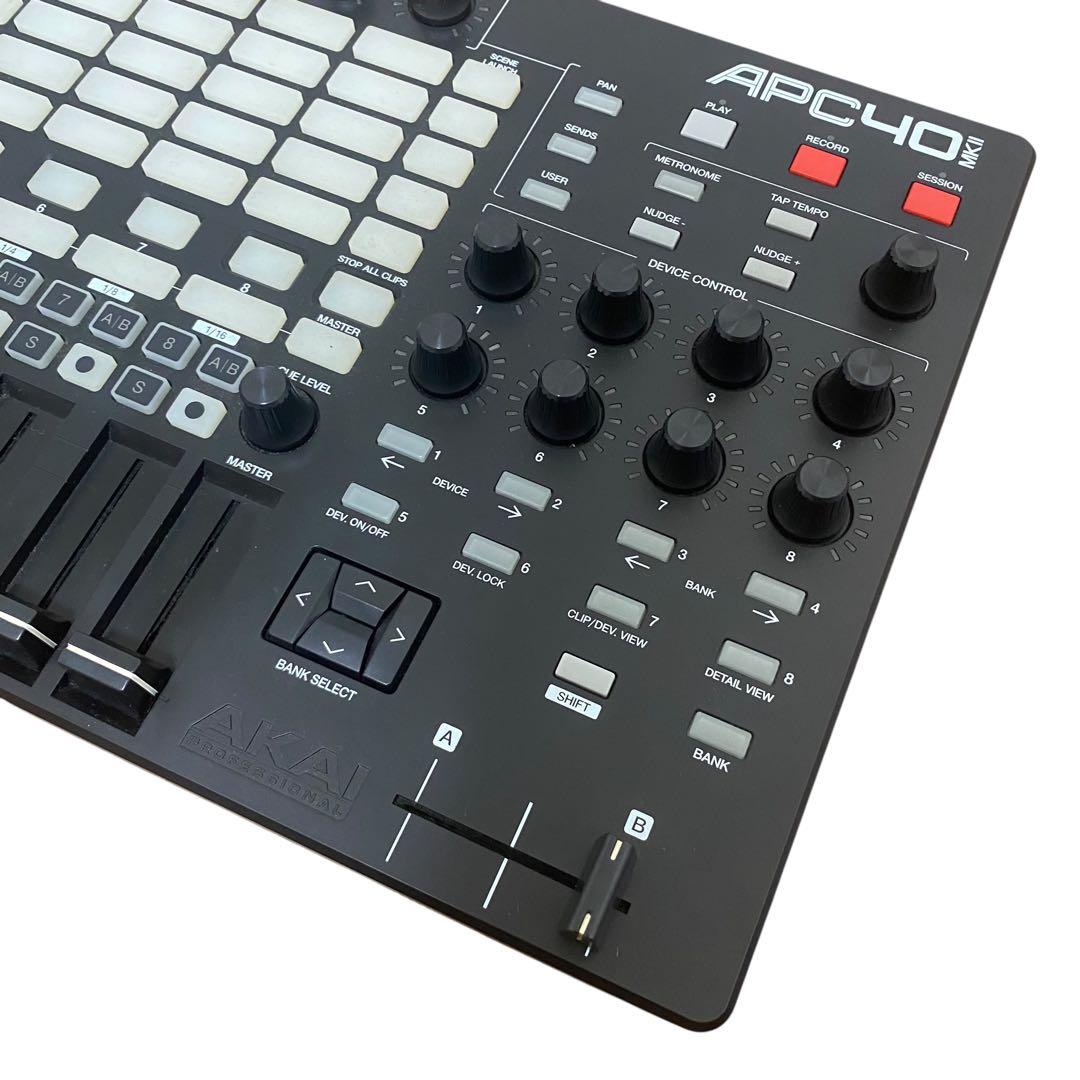 moon様用　AKAI APC40 MKⅡ MIDIコントローラ　DJ 元箱付