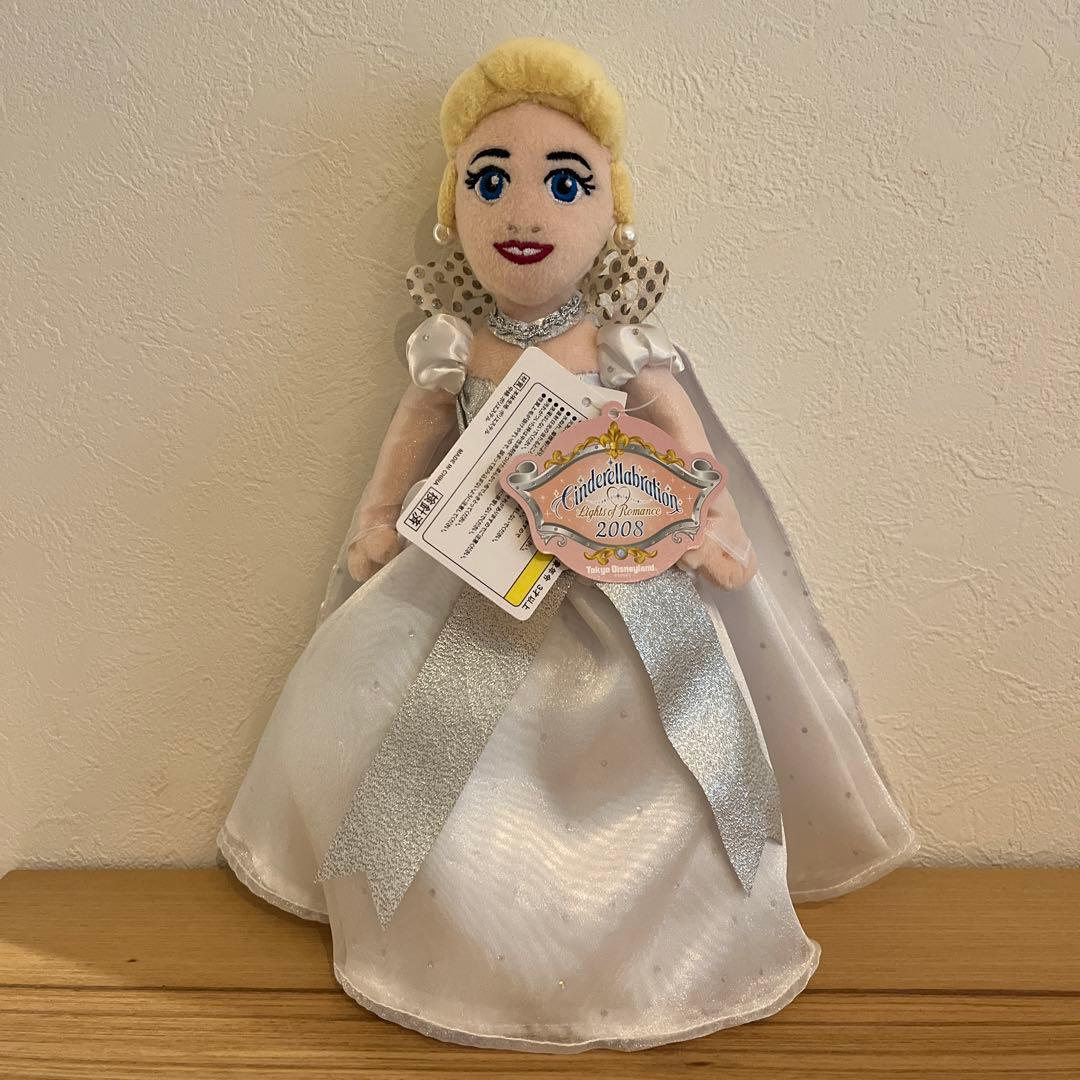 値下げ　ディズニーランド　シンデレラブレーション　シンデレラ　ぬいぐるみ