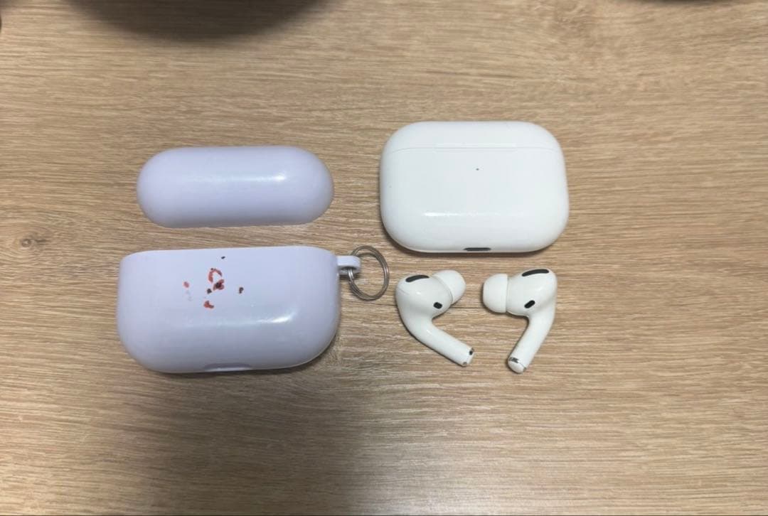 AirPods Pro 第二世代　別ケース付き