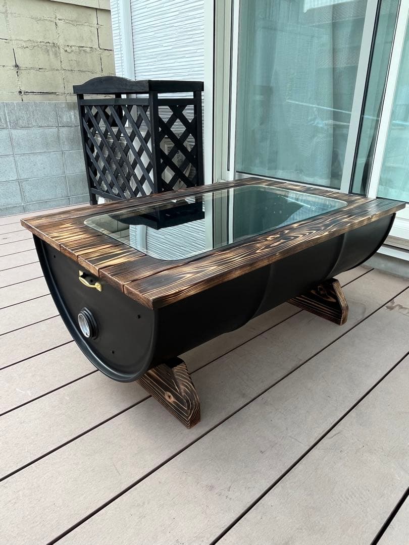 桜木雪菜ページ　ドラム缶テーブル