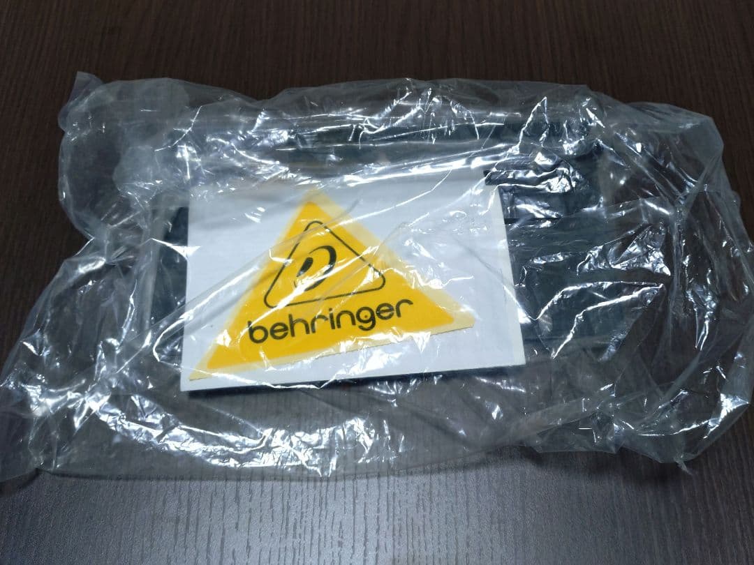 BEHRINGER　ミキサー　1002B XENYX