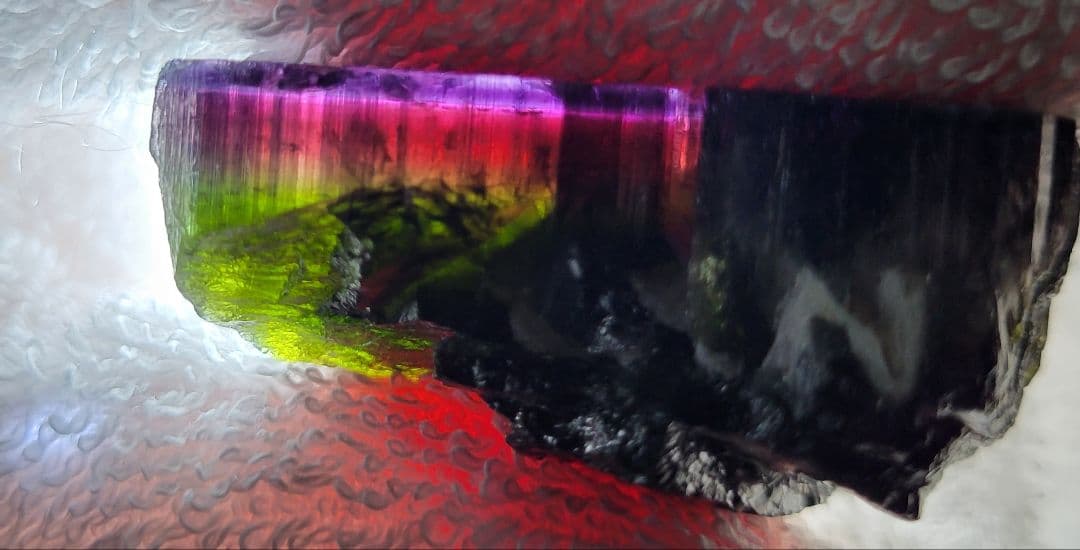 トルマリン 標本 パーティーカラー