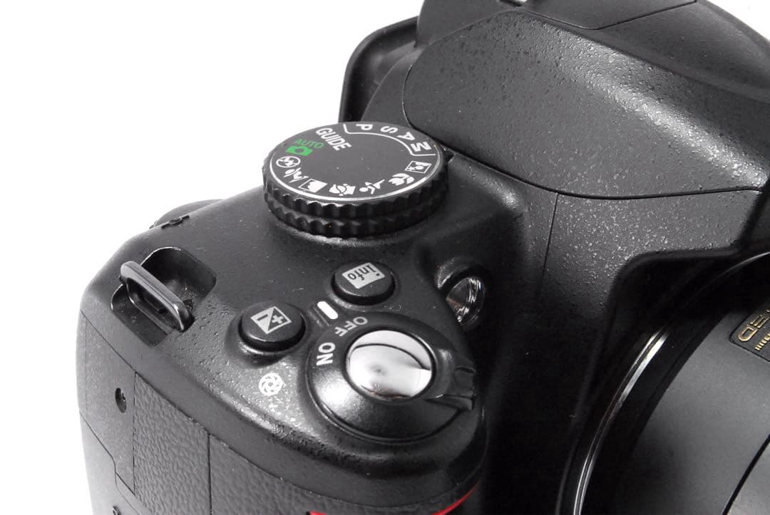 高画質✨届いてすぐ使える✨軽量✨スマホ転送可✨Nikon D3000✨簡単操作✨