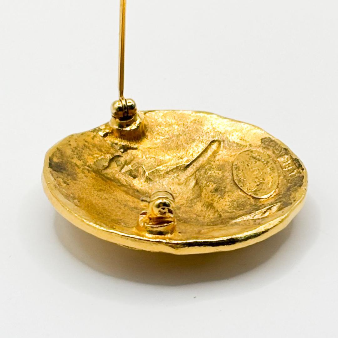 レア 美品 シャネル ブローチ ライオン モチーフ ゴールド GP ラウンド