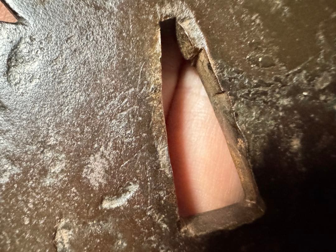 在銘　室町？　花木瓜鉄鐔　信家を彷彿させる名鐔（日本刀装具脇差短刀拵小柄笄目貫