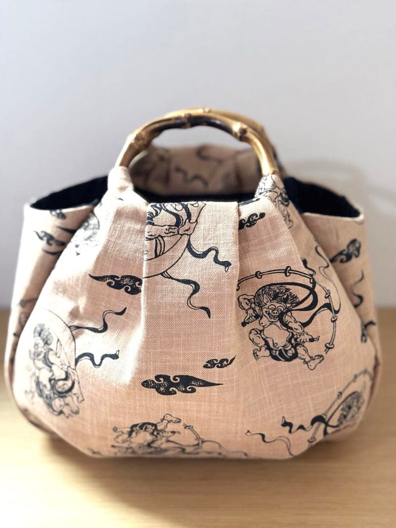 和装バック　着物バック　和柄コットン生地・風神雷神（ベージュ）