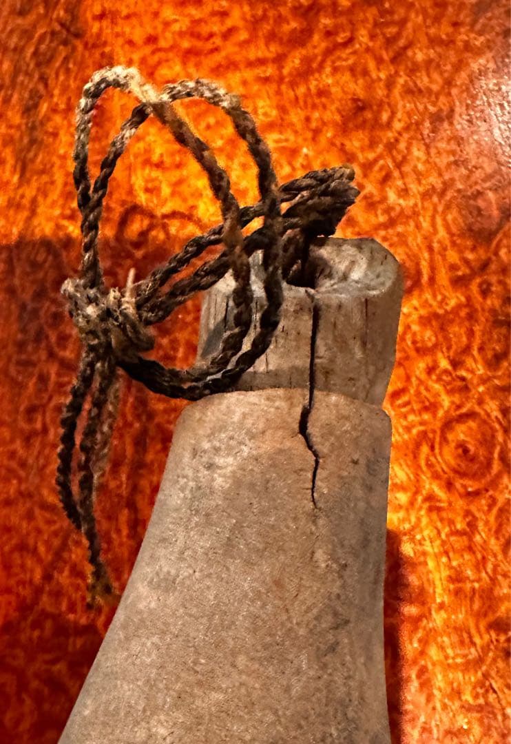 The Hawaiian Calabash antique fish hook付