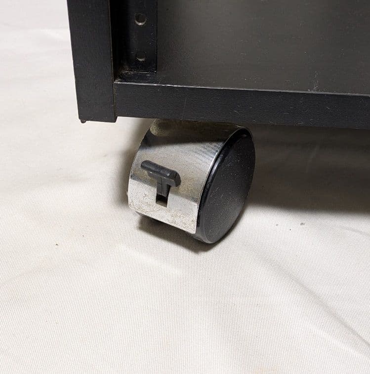 スタジオラック　キャスター付き 16U黒